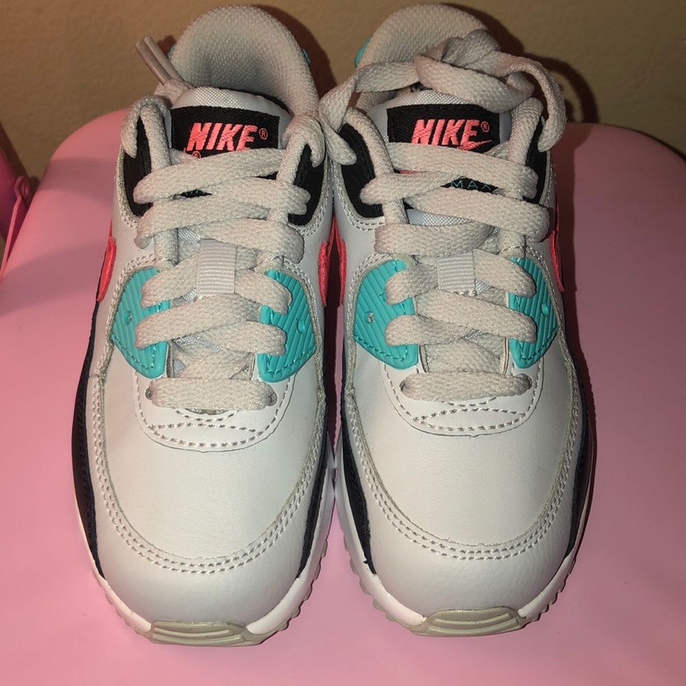 Nike kids shoe - Picture 4 of 4